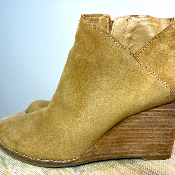 Lucky brand boots suede - Picture 1 of 7